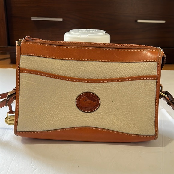 Vintage Dooney & Bourke bag